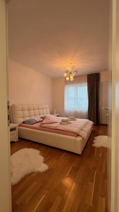Apartman Nejra Tuzla Eksteriør bilde