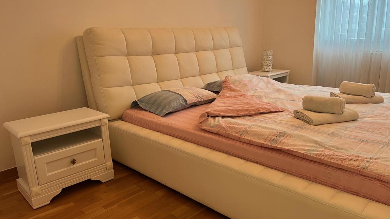 Apartman Nejra Tuzla Eksteriør bilde