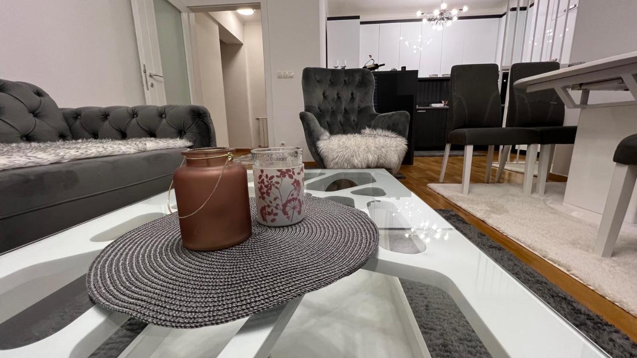 Apartman Nejra Tuzla Eksteriør bilde